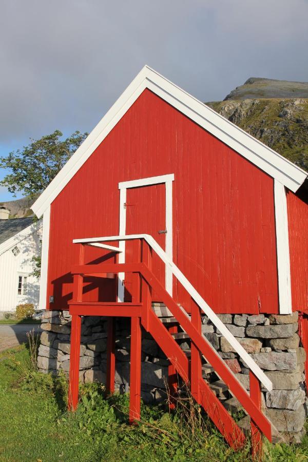 Hus Pa Vakre Ramberg Fra 1904 Villa Luaran gambar